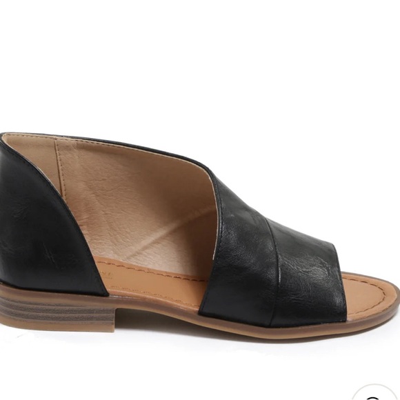 CATHERINE MALANDRINO SLIP-ON SANDAL - Picture 2 of 8